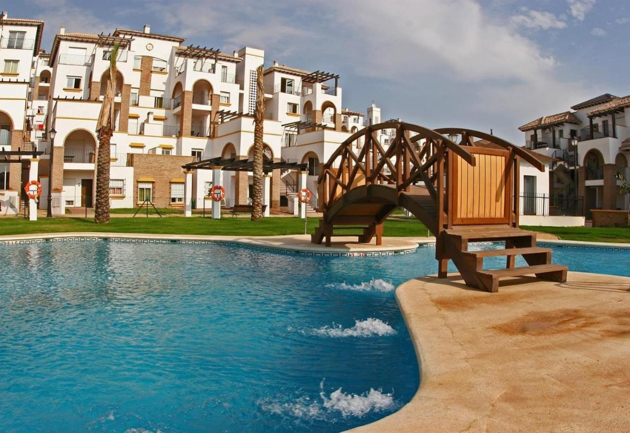 2 Bed Apartment With Pools And Spa Vera Ngoại thất bức ảnh